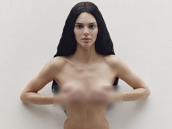 Sau bộ hình nude 100%, Kendall Jenner lại tung ảnh cởi trần với phong cách gây sốc