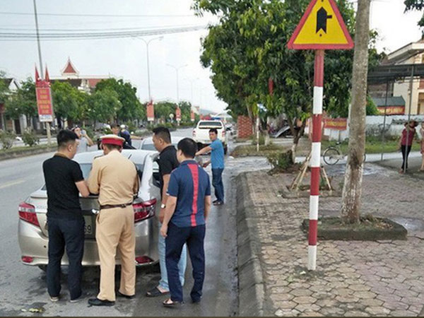 3 'mẹ mìn' dụ dỗ phụ nữ có thai sang Trung Quốc bán con