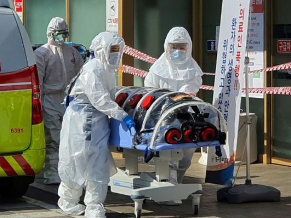 Thủ tướng Hàn Quốc thừa nhận thất bại trong việc ngăn chặn virus corona chủng mới xâm nhập