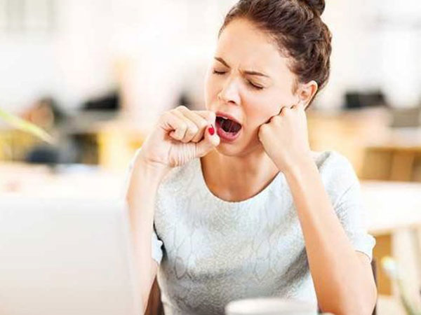 Không thiếu ngủ mà vẫn ngáp, dấu hiệu cảnh báo nhiều bệnh hiểm nghèo