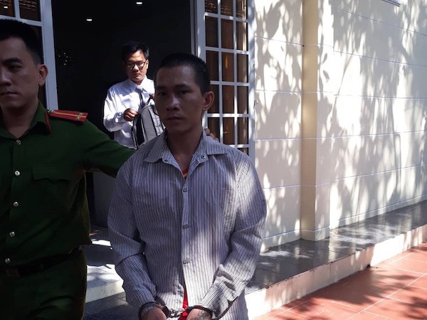 'Đòi quà' người yêu cũ, lĩnh 5 năm tù vì tội cướp