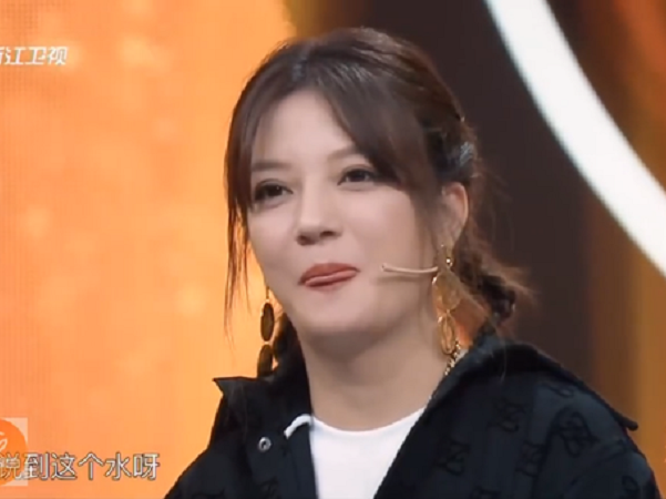Dàn sao 'Hoàn châu cách cách' hội ngộ đông đủ chưa từng có, tiết lộ bí mật Triệu Vy bị đánh đập đến mức ngất xỉu