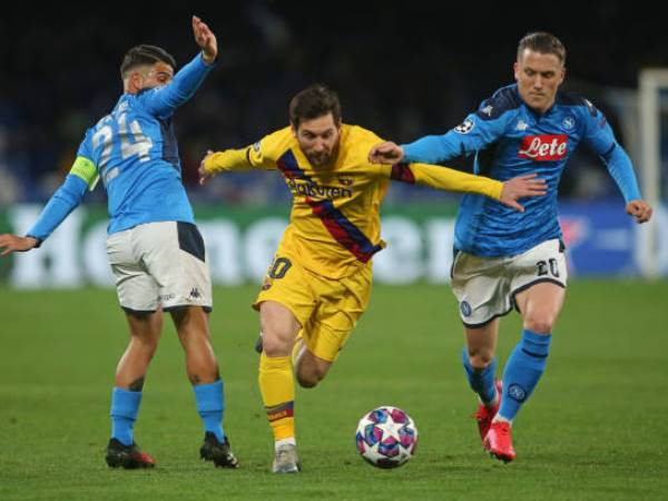 HLV Gattuso: 'Barca chỉ như... gãi ngứa cho Napoli'