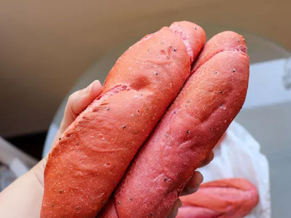 Báo chí Quốc tế ca ngợi 'hết lời' bánh mì thanh long của Việt Nam