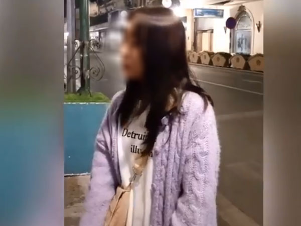 Cô gái cầu cứu công an vì mất chìa khóa rồi lại được nam thanh niên gọi điện hẹn trả vào nửa đêm