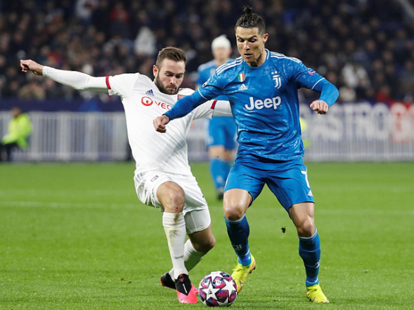 Ronaldo không ghi nổi bàn thắng sau 38 quả đá phạt liên tiếp