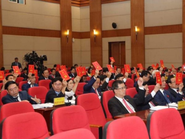 Chi 269 tỉ đồng tặng quà người dân, Hải Phòng nói gì?