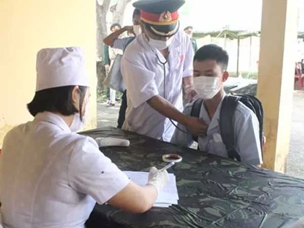 Trờ về từ vùng dịch Covid-19, nam thanh niên Quảng Trị bị sốt, viêm đường hô hấp trên, phải cách ly