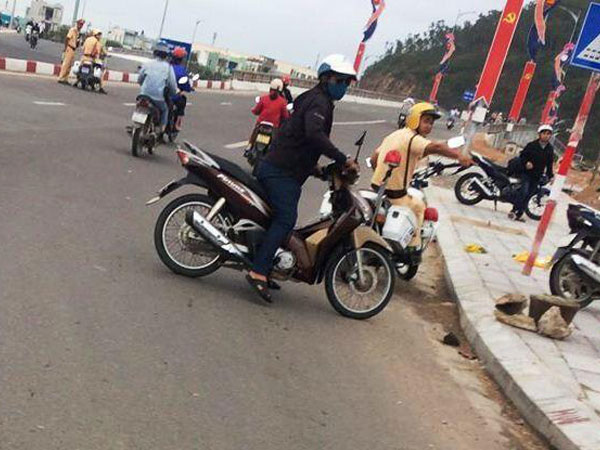 Buồn chuyện gia đình, lên Facebook tung tin vu khống CSGT