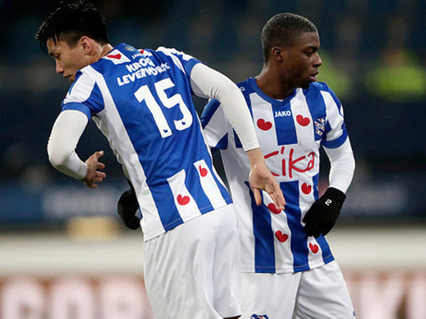 Đoàn Văn Hậu chấn thương tại Heerenveen, HLV Park Hang-seo rơi vào tình thế khó
