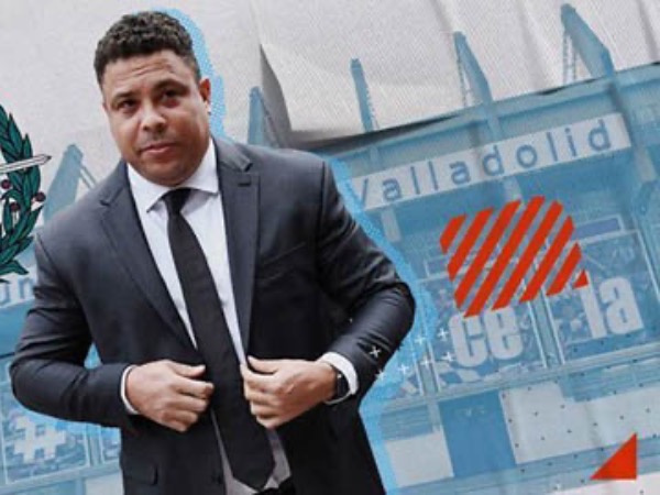 Chủ tịch Ronaldo 'béo' chơi trội, thưởng cho mỗi cầu thủ 1 chiếc iphone và 1 vé máy bay