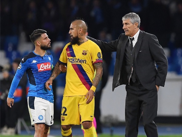 Sau Valencia, đến lượt Barca có thể phải tiếp đón Napoli trên sân không có khán giả