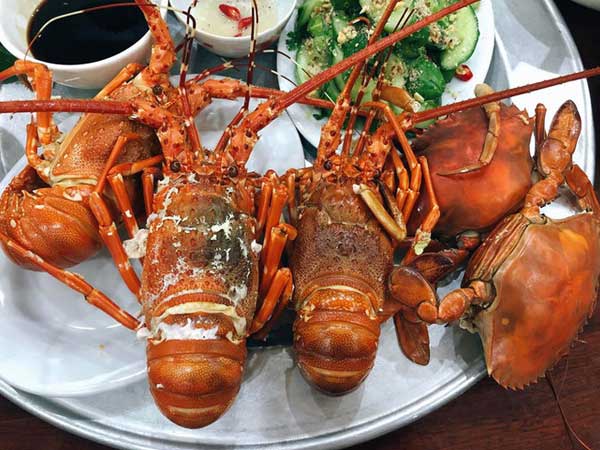 Mùa 'giải cứu' tôm hùm bạn nhớ đừng phạm sai lầm này khi ăn kẻo vừa mất hết chất bổ, vừa 'hạ độc' cơ thể nhanh khủng khiếp