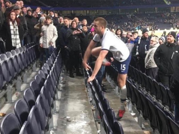 Tottenham bị loại khỏi FA Cup, Eric Dier nhảy lên khán đài ăn thua đủ với CĐV