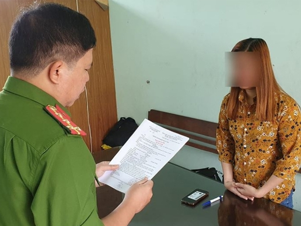 Khởi tố đối tượng làm giả giấy tờ để vay tiền ngân hàng