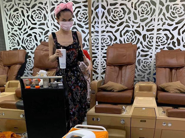 Ngọc Trinh đáp trả cực căng khi bị 'xách mé' body gầy trơ xương ngực
