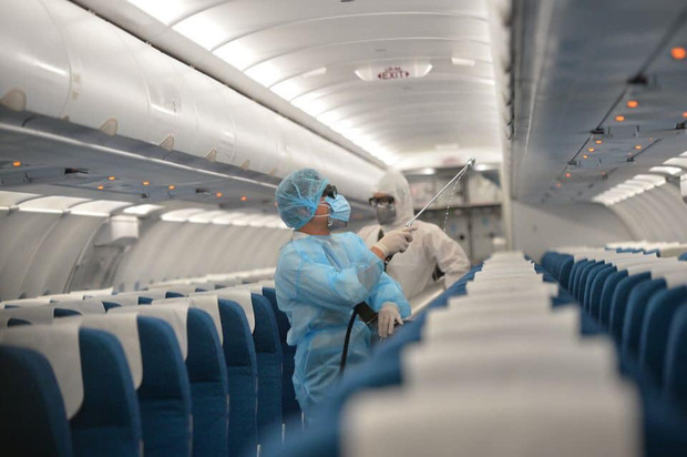 Vietnam Airlines khử trùng toàn bộ chuyến bay quốc tế về Việt Nam