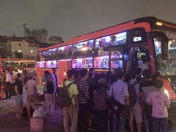 Hà Nội đề xuất mở bến xe sau 0h