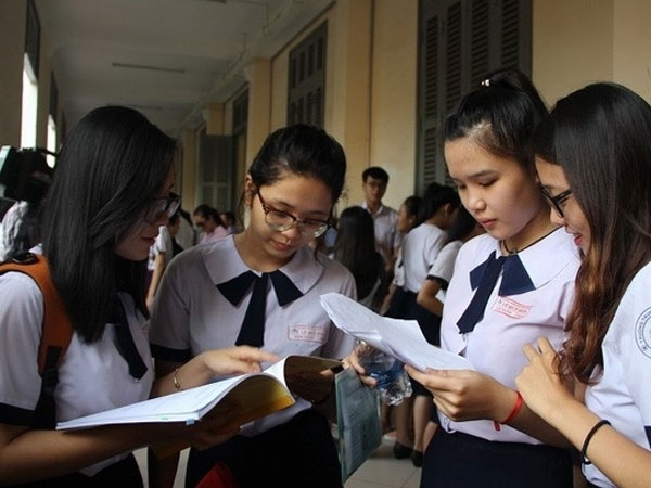 Học sinh trường công lập không phải đóng học phí trong thời gian tạm nghỉ học