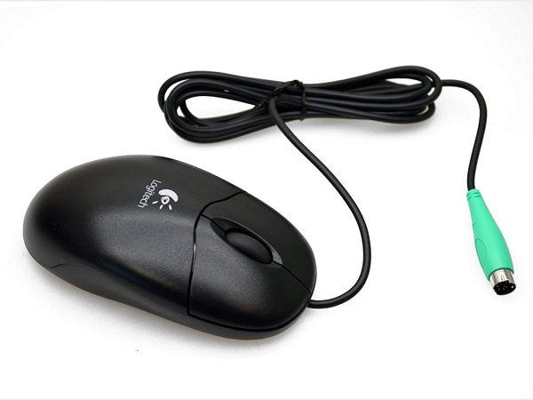 PS/2 - cổng cắm chuột và bàn phím nay gần như tuyệt chủng
