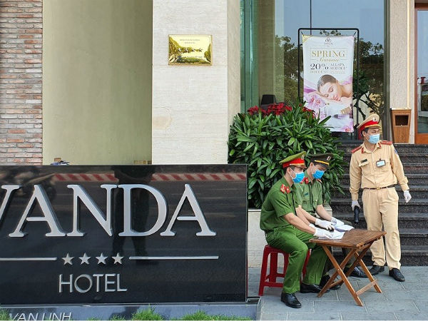 Bị ho sau khi tham gia hội thảo tại khách sạn Vanda, nữ bệnh nhân bỏ trốn khỏi khu cách ly