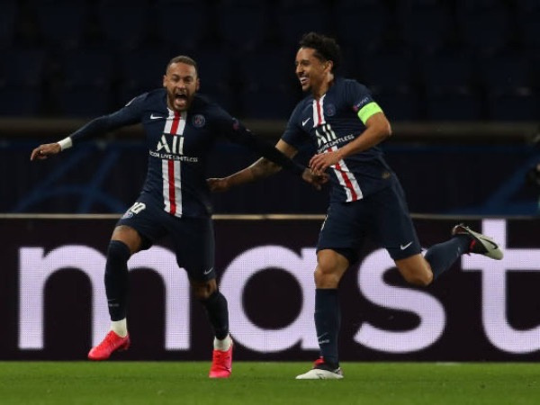 Neymar toả sáng giúp PSG ngược dòng vào tứ kết