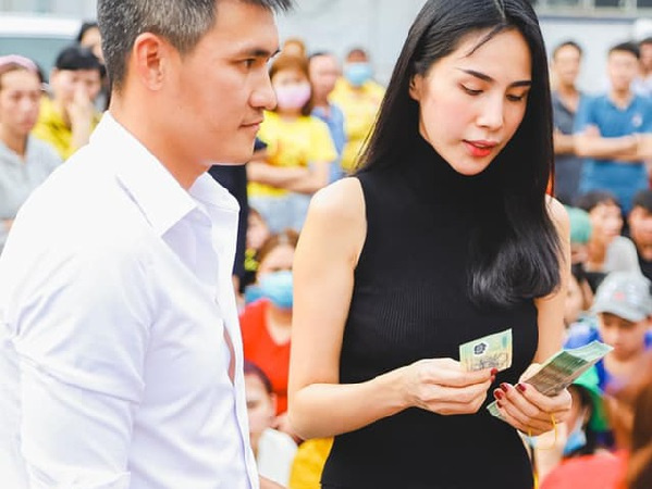 Thủy Tiên chi 50 triệu, kêu gọi chung tay giúp đỡ người dân miền Tây đang điêu đứng vì hạn và mặn