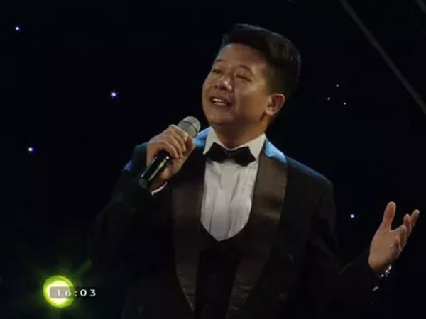 Vợ con đưa NSƯT Vũ Mạnh Dũng về yên nghỉ tại nghĩa trang quê nhà