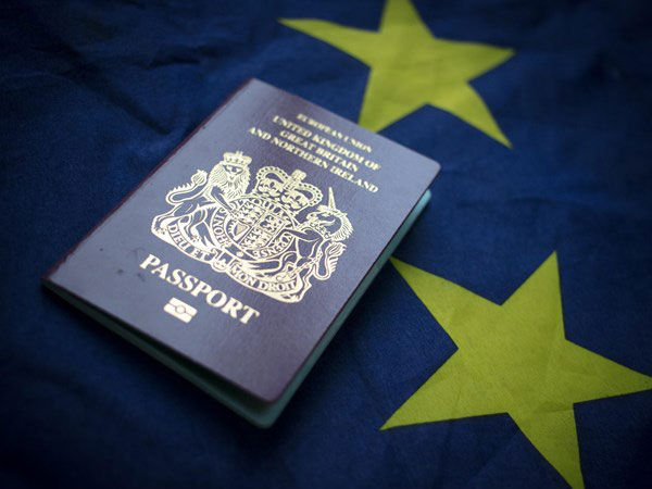 Dừng nhập cảnh khách du lịch thuộc khu vực Schengen và Anh