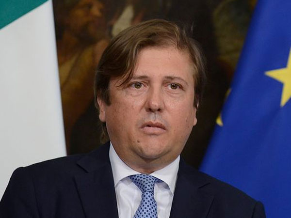 Thứ trưởng Y tế Italy nhiễm virus corona