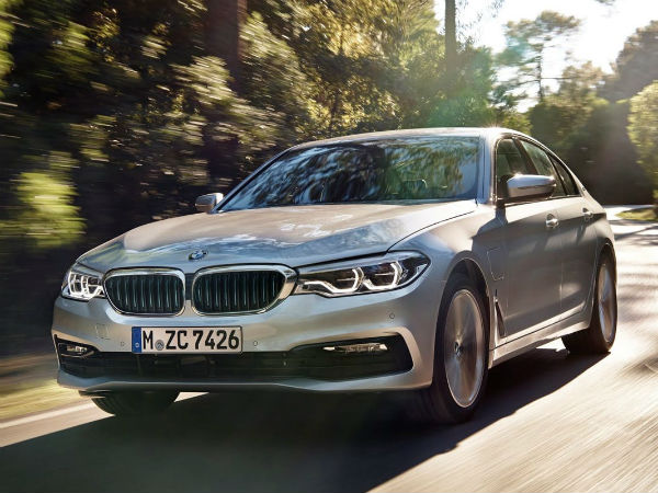 Năm 2022, BMW cắt giảm một nửa xe dùng động cơ truyền thống để tăng cường xe điện