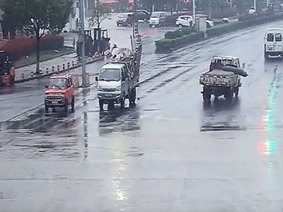 Video: Bình khí nén lao như tên lửa trên đường quốc lộ