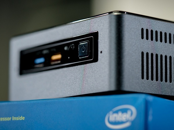 Intel khai tử dòng sản phẩm mini PC NUC Whiskey Lake