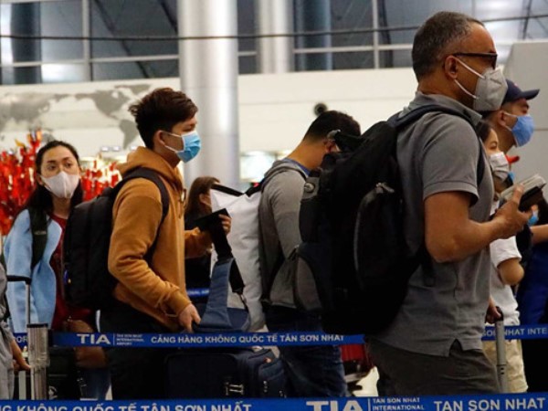 Việt Nam sẽ ngưng cấp visa với tất cả các nước để kiểm soát Covid-19