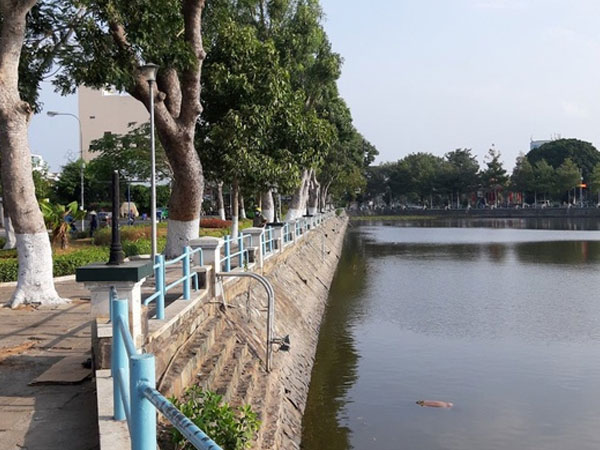 Nhậu say, người đàn ông rơi xuống kênh tử vong