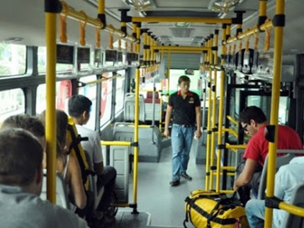 Những việc hành khách cần làm trên các phương tiện giao thông công cộng để phòng chống COVID-19