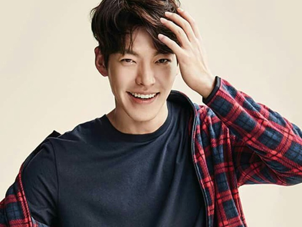 Kim Woo Bin khiến cả xứ Hàn cảm động với hành động nhận đạo giúp trẻ em ung thư giữa tin đồn bị nhiễm Covid-19