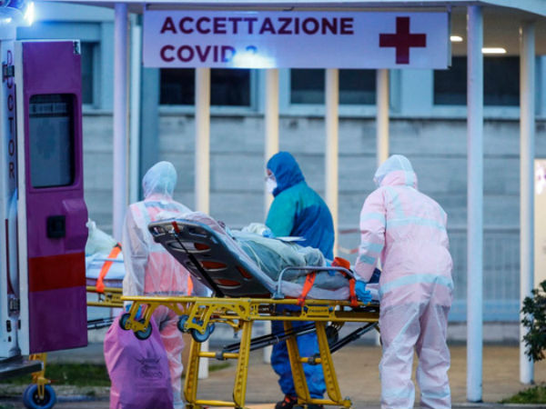 Kinh nghiệm xương máu của bác sĩ Italy: 'Chống dịch Covid-19 như chiến tranh, ai chiến đấu phải hết sức thận trọng, những người khác hãy cố thủ trong nhà'