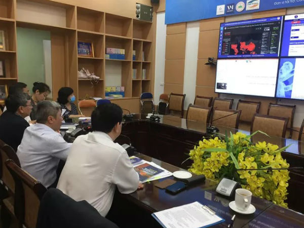 30 chuyên gia hàng đầu Việt Nam tham gia tổ hội chẩn điều trị ca bệnh COVID-19 diễn biến nặng, nguy kịch