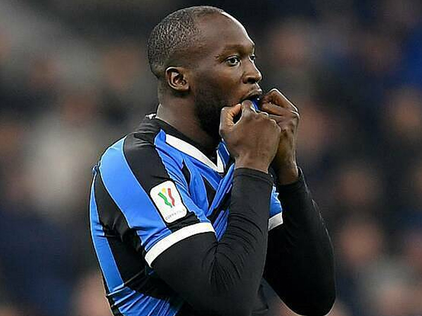 Lukaku 'phát điên' vì phải cách ly