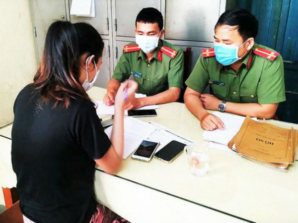 Cô giáo mầm non rao bán 'thuốc kháng sinh chống virus Corona, kháng dịch Covid-19'