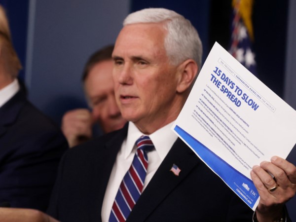 Phó Tổng thống Mỹ Mike Pence âm tính với Covid-19