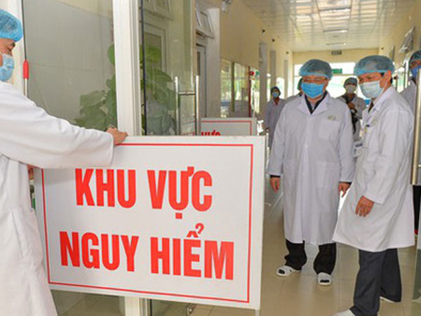 Kết quả xét nghiệm của 2 vợ chồng tiếp xúc với nữ điều dưỡng nhiễm Covid-19