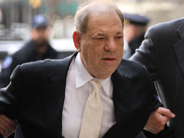 'Ông trùm nghiện s.e.x của Hollywood' Harvey Weinstein bị cách ly vì nhiễm Covid-19 trong tù