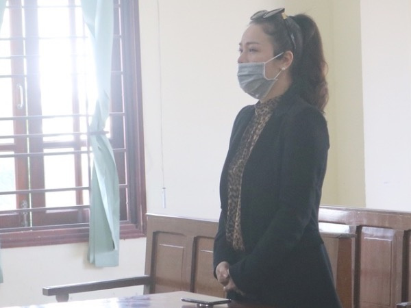 Tòa chấp nhận quyền nuôi con cho ca sĩ Nhật Kim Anh
