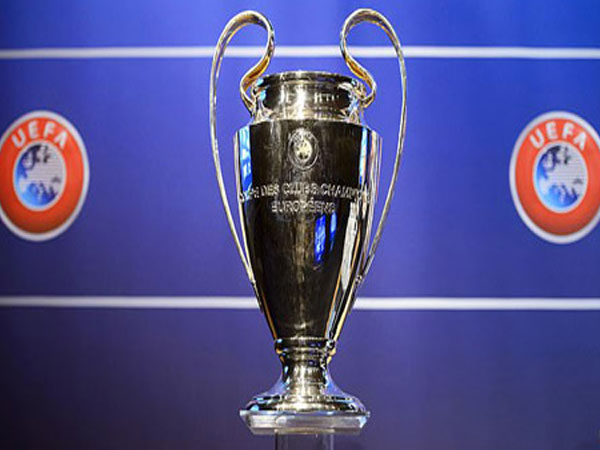 UEFA xác nhận hoãn Champions League và Europa League vô thời hạn