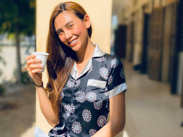 Đang cách ly, Võ Hoàng Yến một lần nữa nhận tràng pháo tay từ dân mạng nhờ màn 'vỗ mặt' thẳng thắn nữ du học sinh Canada chê khu cách ly bẩn
