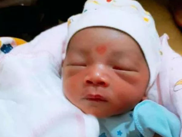 Hòa Bình: Bé trai sơ sinh bị bỏ rơi trong đêm