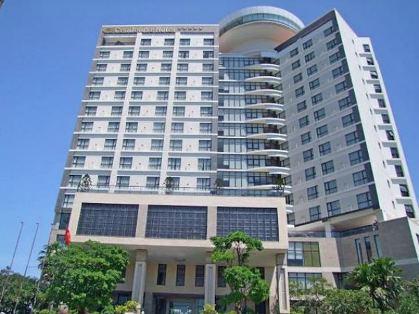 Rao bán 'đại hạ giá' khách sạn 5 sao của Bông hồng vàng Thuận Thảo