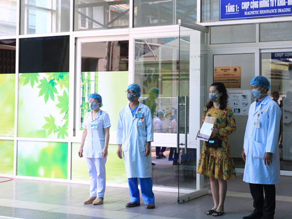 3 bệnh nhân mắc Covid-19 ở Đà Nẵng được xuất viện, Việt Nam chữa khỏi 20 ca
